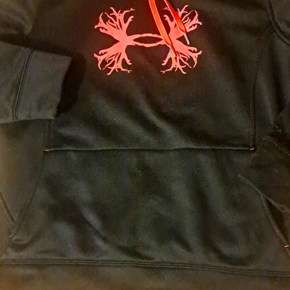 UNDER ARMOR STORM HOODIE. L - Picture 4 of 8